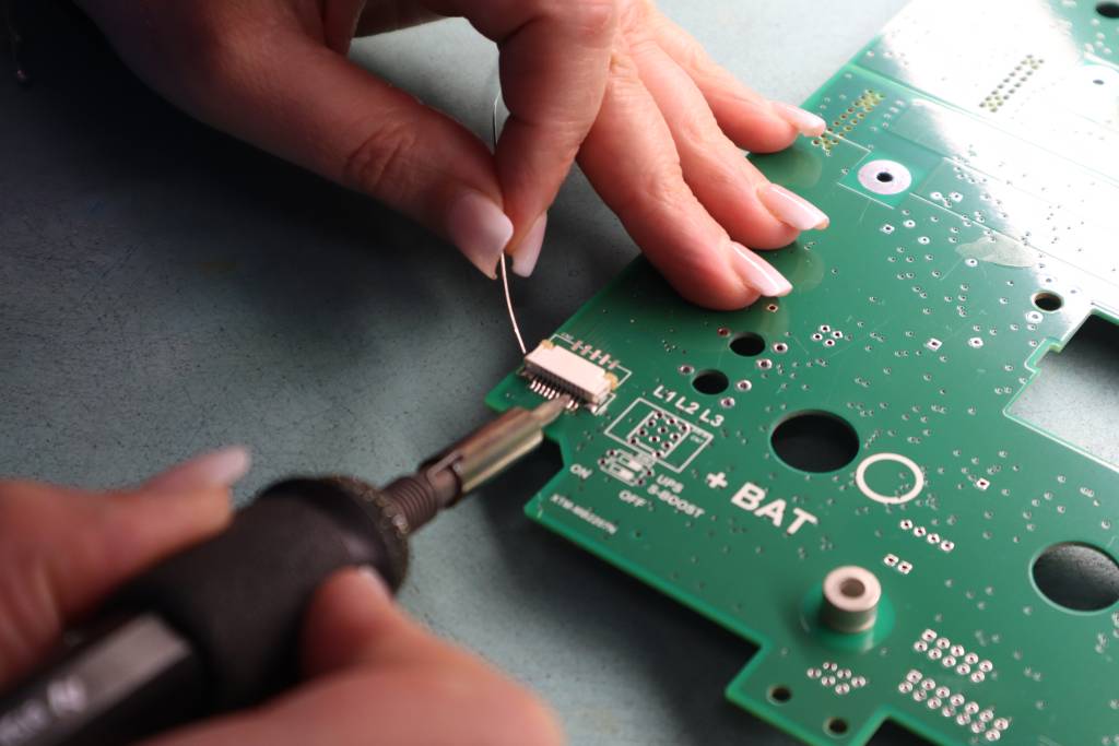 soudure d'un PCB xtender