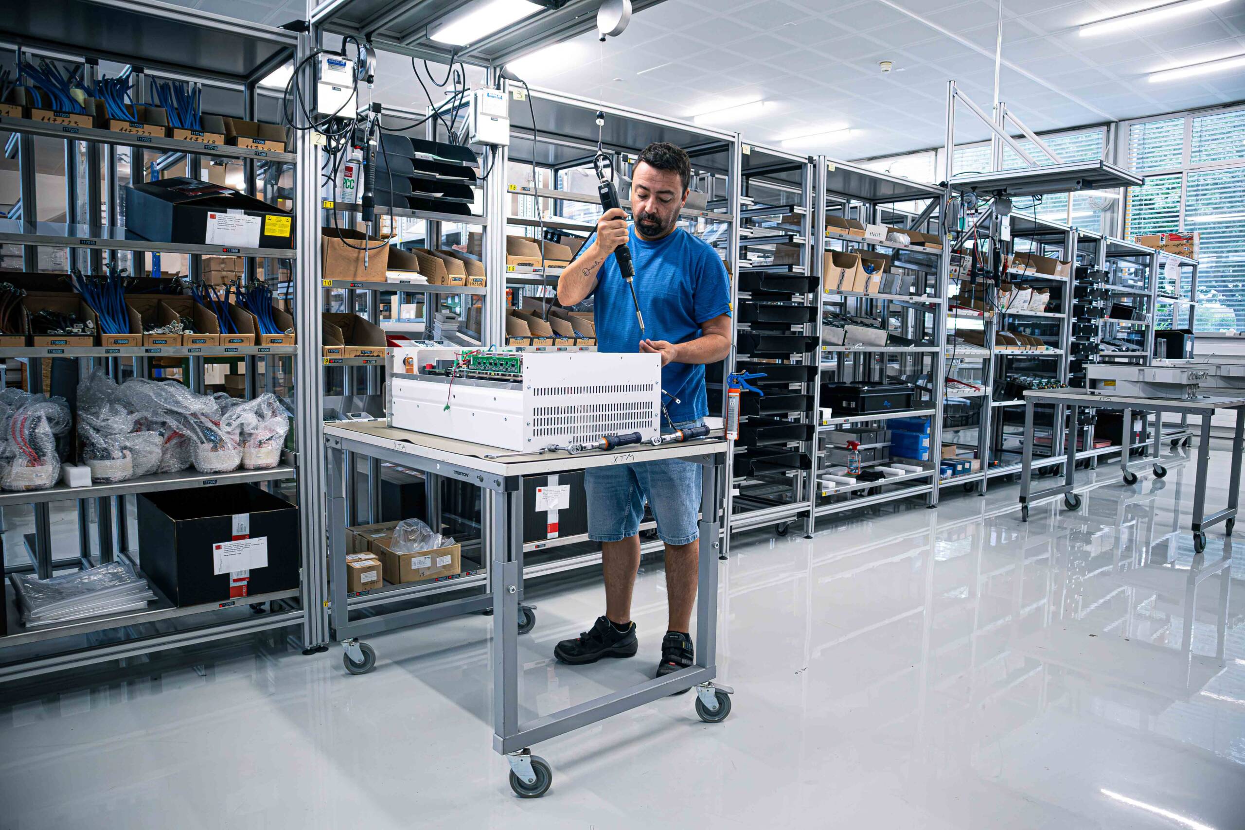 next3 rack production line Switzerland